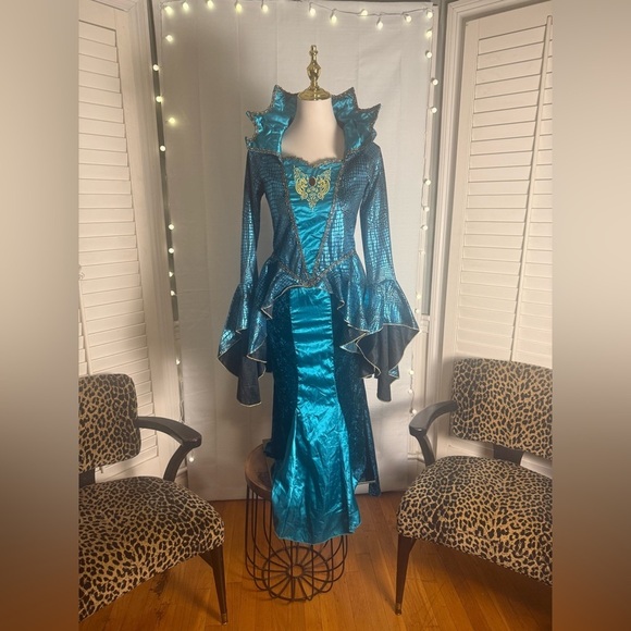 Enchanting Blue Kids Halloween Costume 14 - Picture 9 of 10